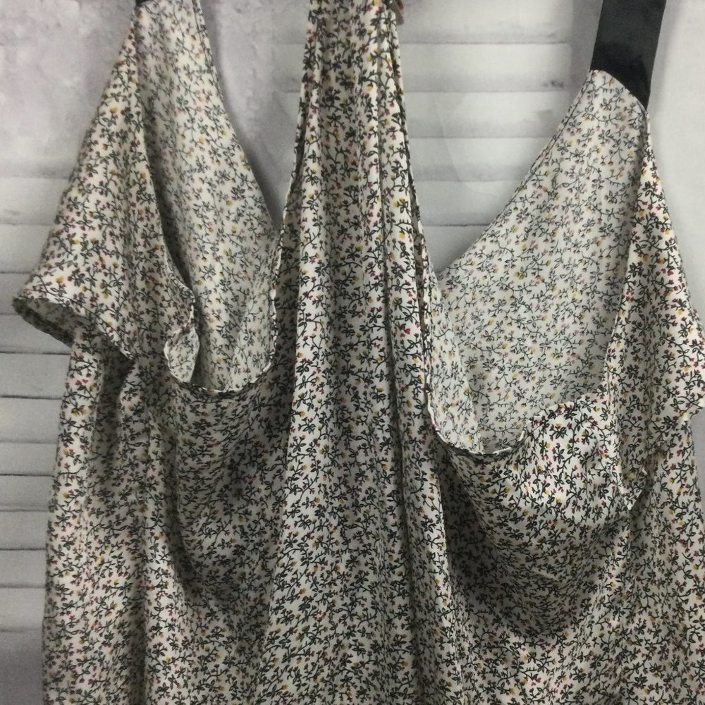 ToTo Collection Satin Floral Tank Top 1X - Picture 6 of 7